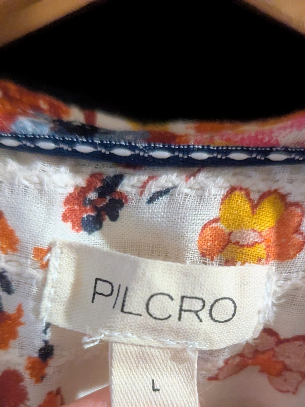 Women’s Floral Peter Pan Collar Top - Picture 6 of 7